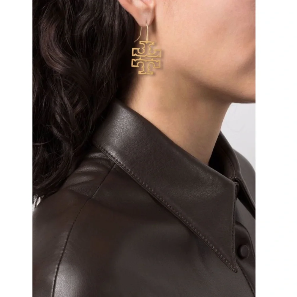 TORY BURCH • Gold Britten Logo Drop Earrings - Picture 2 of 3